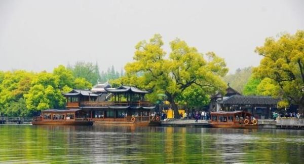 有哪些人人从从众众的景区