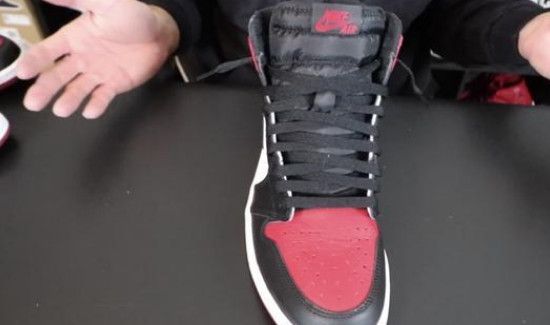 aj鞋带自然垂落步骤