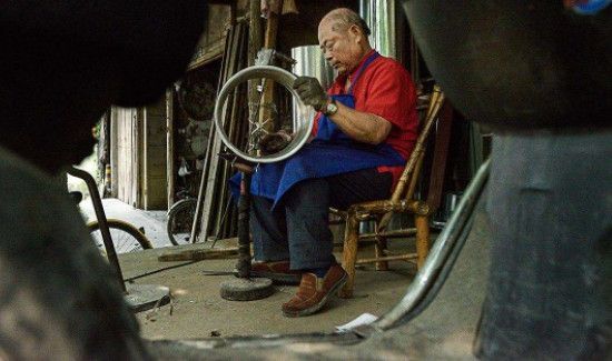 锡纸补锅的方法