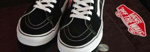 vans大一个手指要换吗