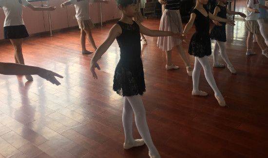 小踢腿的要点和要求