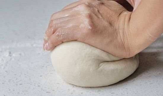 为什么面团越揉越粗糙