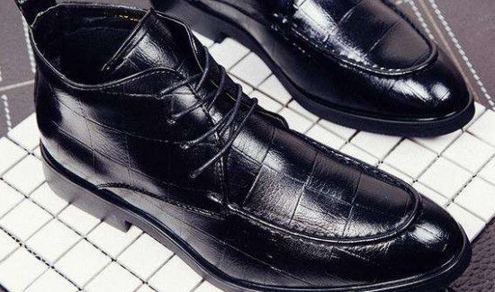 如何让皮鞋变软