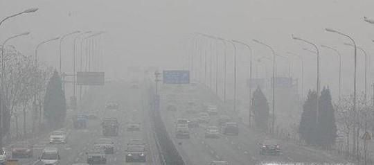 开车遇到严重浓雾天气应该怎么办？