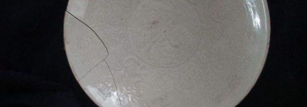 盘子裂了怎么修补