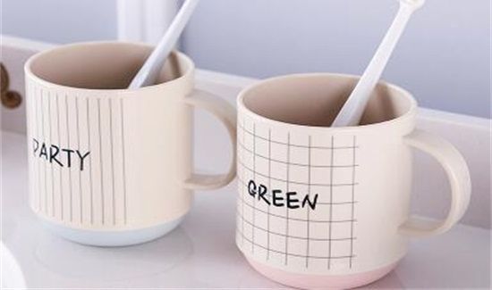 牙刷杯子里的污渍是什么