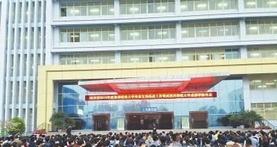 2018年四川教师公招考什么