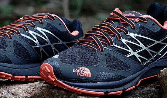 北面和哥伦比亚哪个档次高