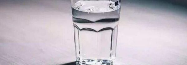 鲜花保鲜液和水的比例