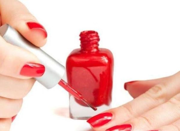 怎样选购安全无毒的指甲油