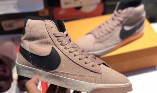 如何清洗鹿皮鞋子