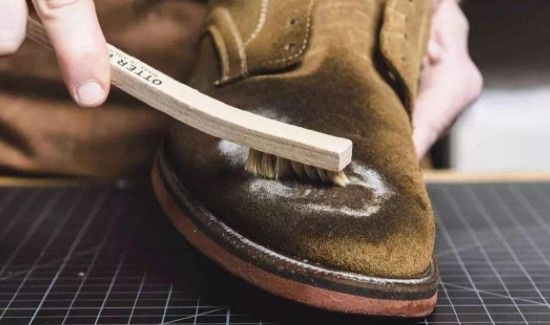 鹿皮鞋子掉色了怎么办