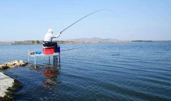 钓大鱼调漂的正确方法