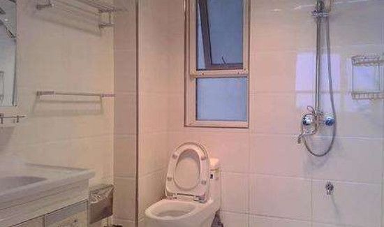 冬天洗澡卫生间装什么