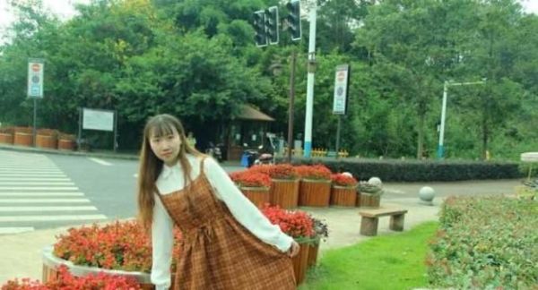 怎样拍照显年轻？