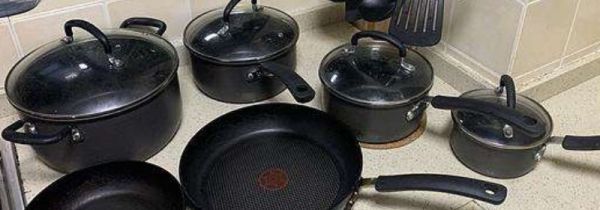 不粘锅涂层脱落还能用吗