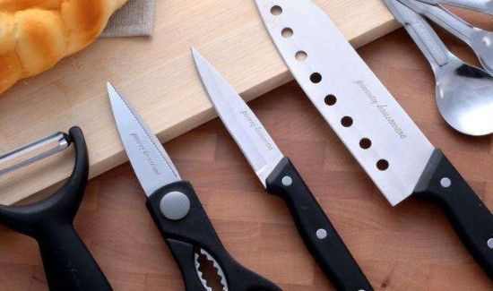 怎么防止菜刀粘菜