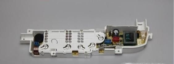 洗衣机进水不停自动放水故障