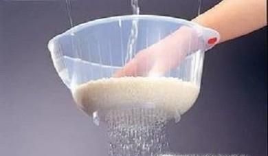 新买的锅使用前应该怎么处理一下