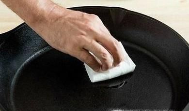 新买的锅使用前应该怎么处理一下