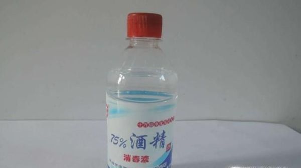 衣服上的涂料怎么清洗？