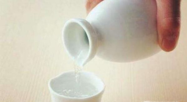 衣服上的涂料怎么清洗？