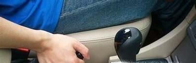 怎么样解决冬天手刹被冻住的困扰