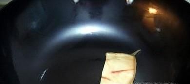 新的铸铁锅怎么开锅养护