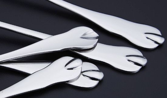 不锈钢不生锈的原因