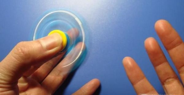 指尖陀螺花式玩法