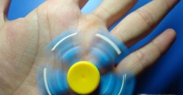 指尖陀螺花式玩法