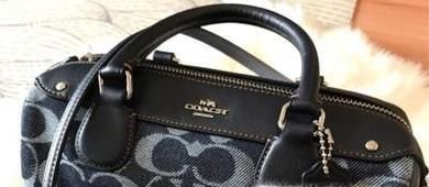教你怎样辨别真假Coach寇驰真皮包包的方法