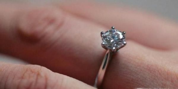 一克拉钻戒价格是多少