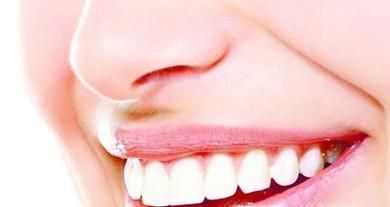 嘴唇上起皮怎么办？