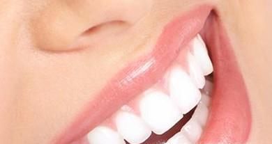 嘴唇上起皮怎么办？