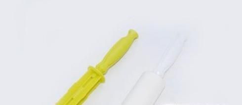 如何去除呢大衣上的毛絮