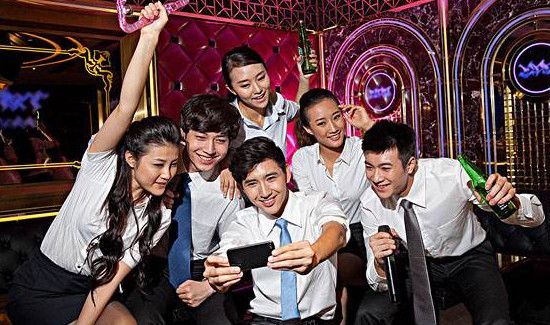 疫情怎么举报聚会