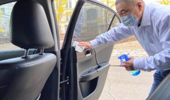 如何给汽车内饰消毒
