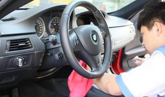 如何给汽车内饰消毒