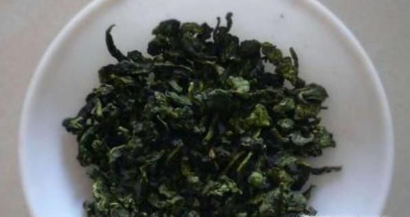 喝茶剩下的茶叶渣有什么妙用？