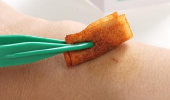 无水乙醇能擦伤口吗