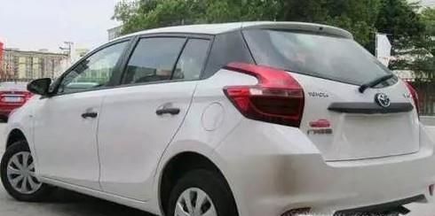 如何通过汽车看人