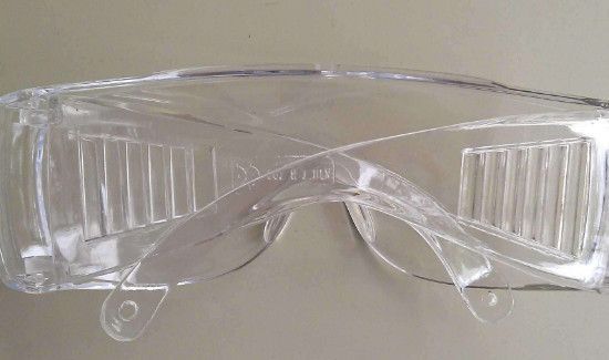 护目镜起雾怎么办