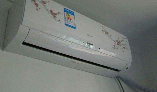 家里地板上总有毛絮絮怎么办