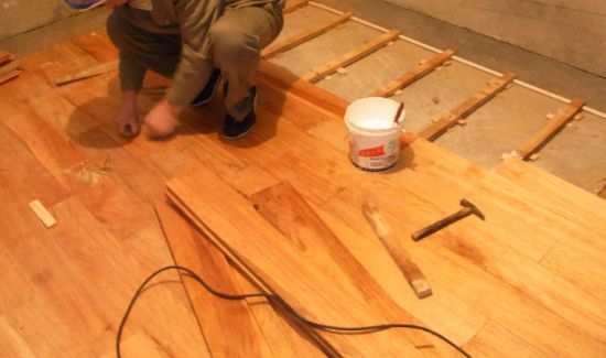 家里地板砖鼓了怎么办