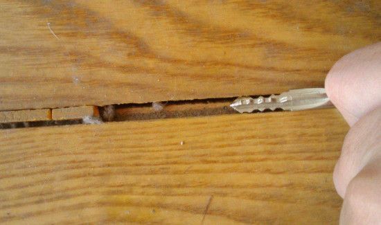 家里地板有缝隙怎么办