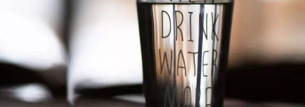 长期喝偏硅酸水的危害