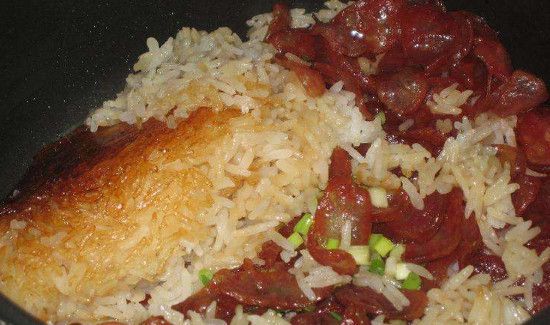 电饭煲煮饭有锅巴怎么回事