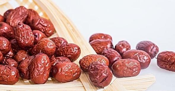 一般孕妇吃什么食物补铁好？