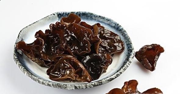 一般孕妇吃什么食物补铁好？